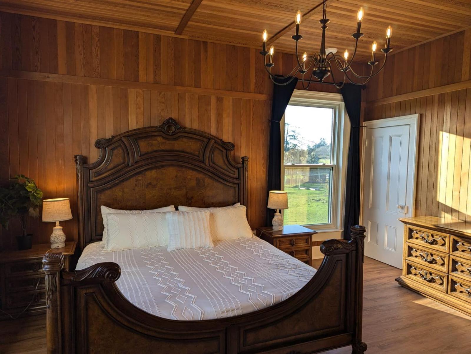 Woodside Farm Country Inn Sooke Extérieur photo
