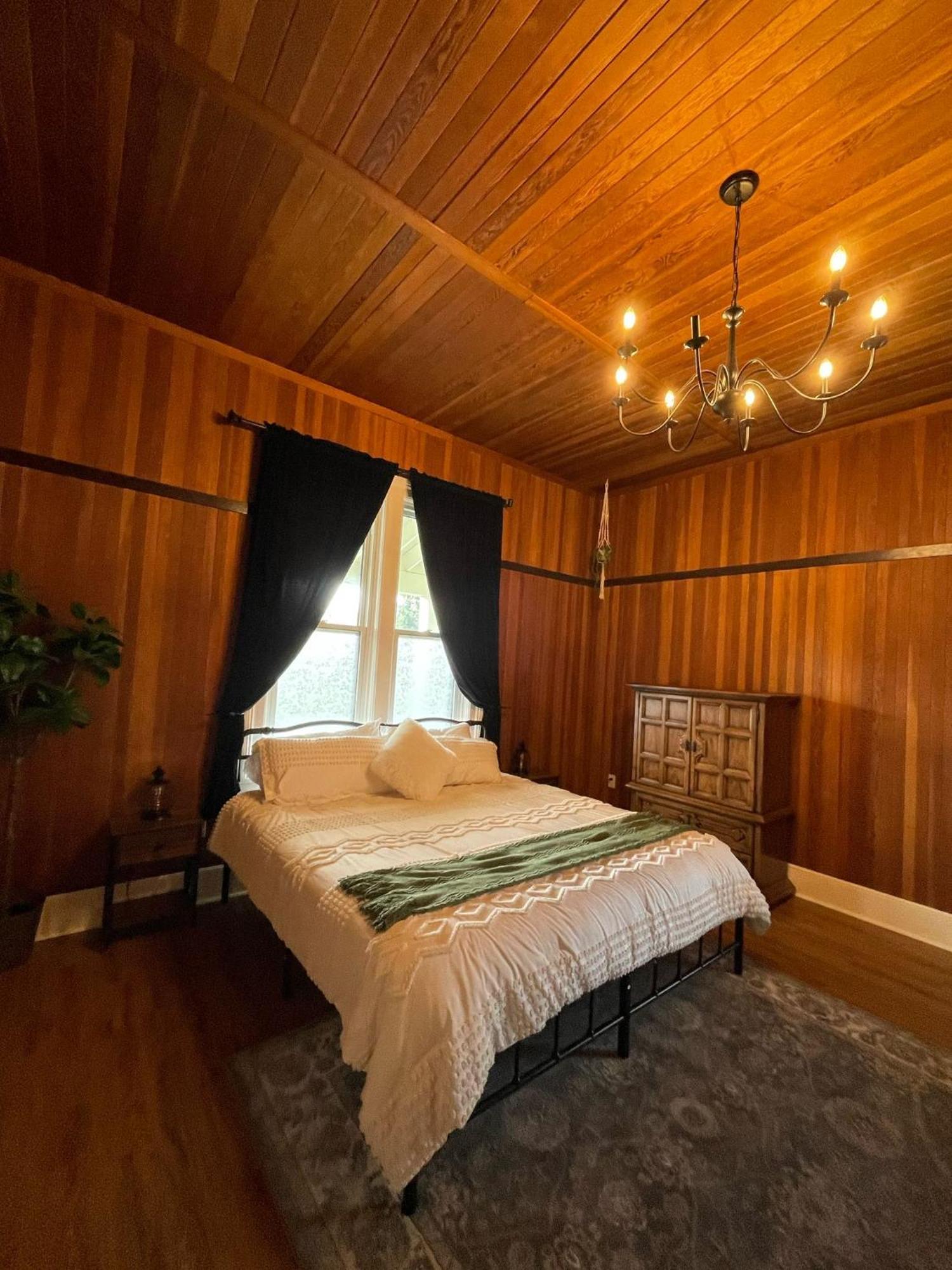 Woodside Farm Country Inn Sooke Extérieur photo
